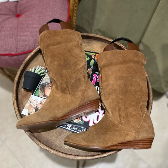 Suede Vintage Boot - Picture 9 of 9